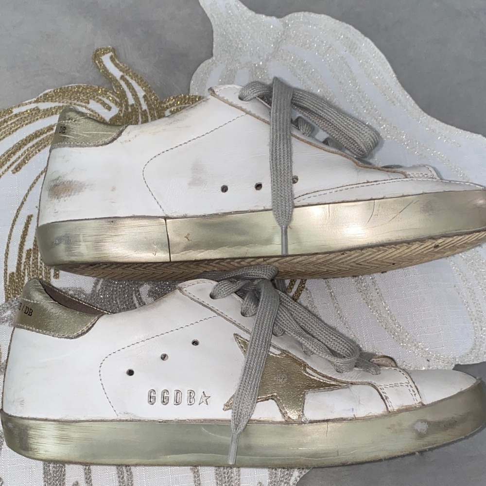 Golden Goose Women's White and Metallic Gold Sneakers size 36